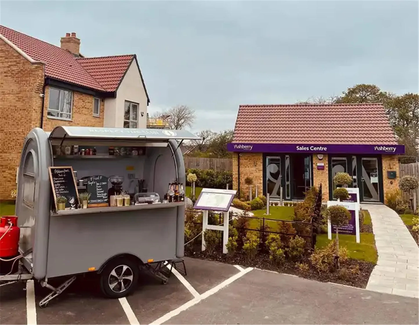 2025 High Quality Outdoor Kitchen Food Trailer with Full Kitchen Stainless Steel Mobile Kitchen Fast Food Truck