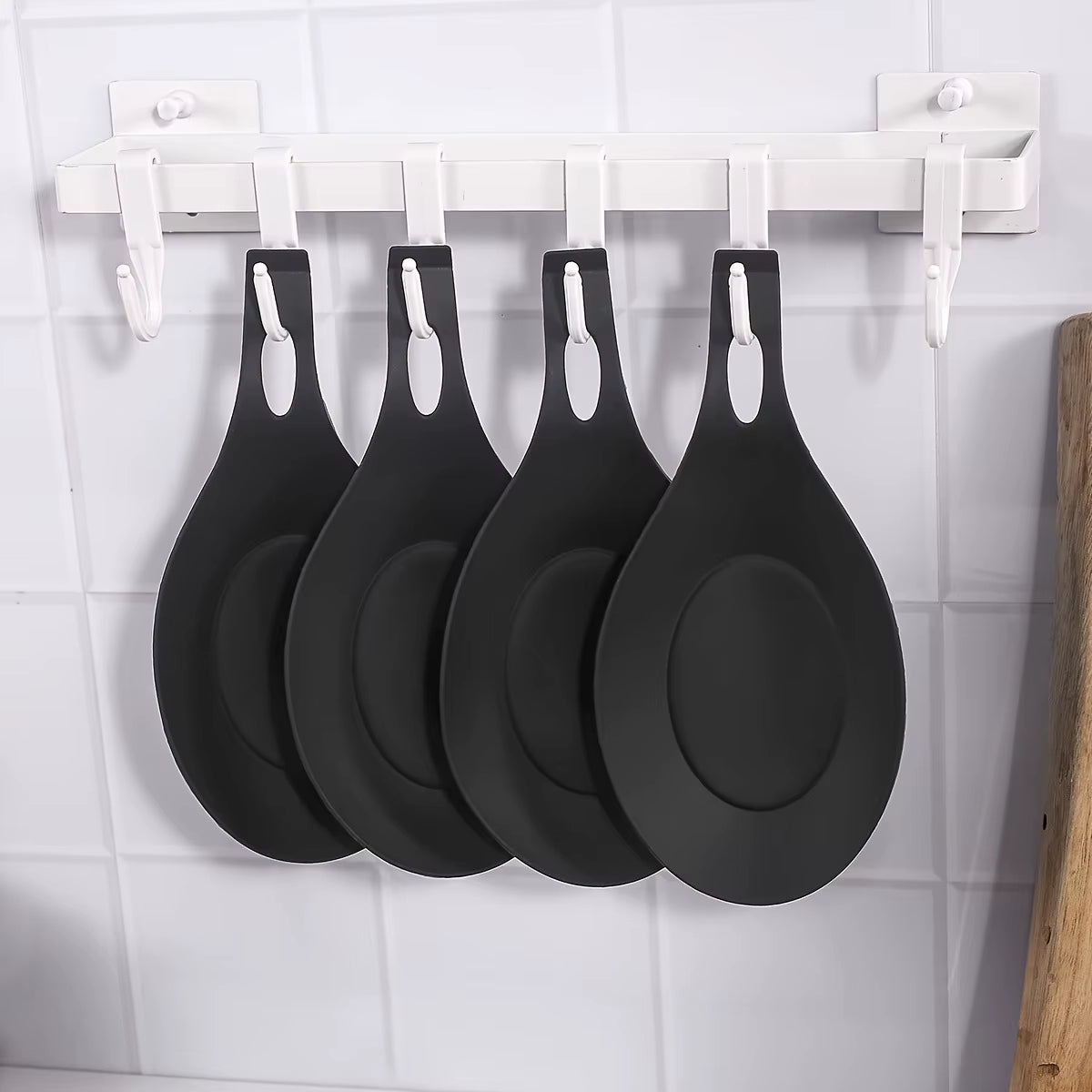 2/4PCS Silicone Spoon Rest Spatula Holder Insulation Spoon Shelf Kitchen Utensils Placemat Tray for Home Kitchen Accessories